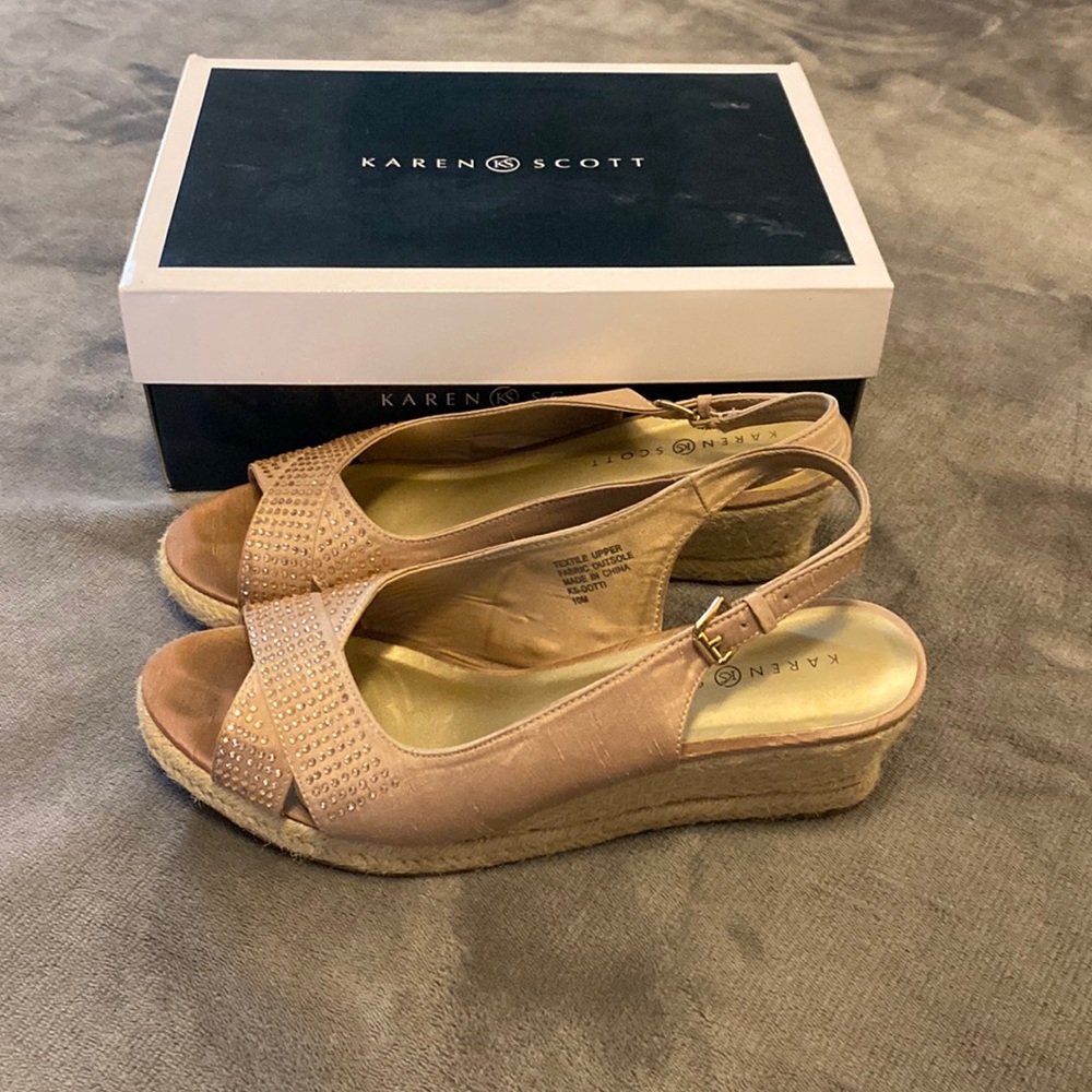 Karen Scott Rope Wedges